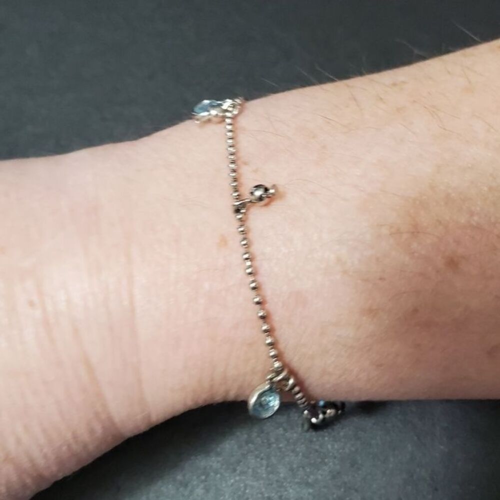 Avon silver tone bracelet with blue 8.75-9.5" anklet bracelet